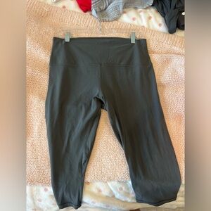 Lululemon Gray Cropped Leggings